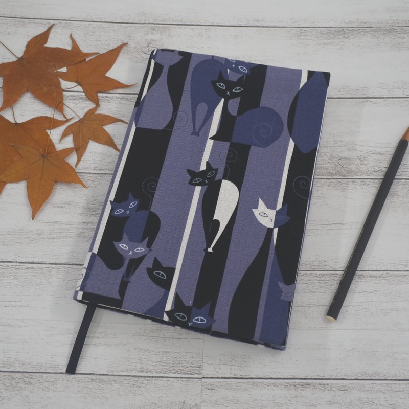 时尚猫-紫 布书衣/布书套 可调式 - 书衣/书套 - 棉．麻 紫色