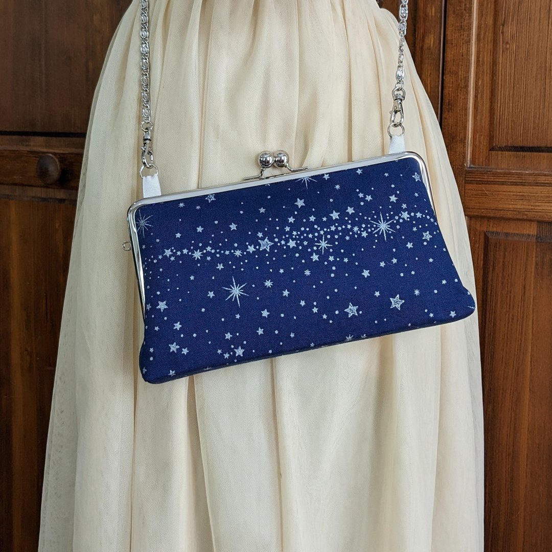 Large-capacity large clasp purse Starry sky - 皮夹/钱包 - 棉．麻 蓝色
