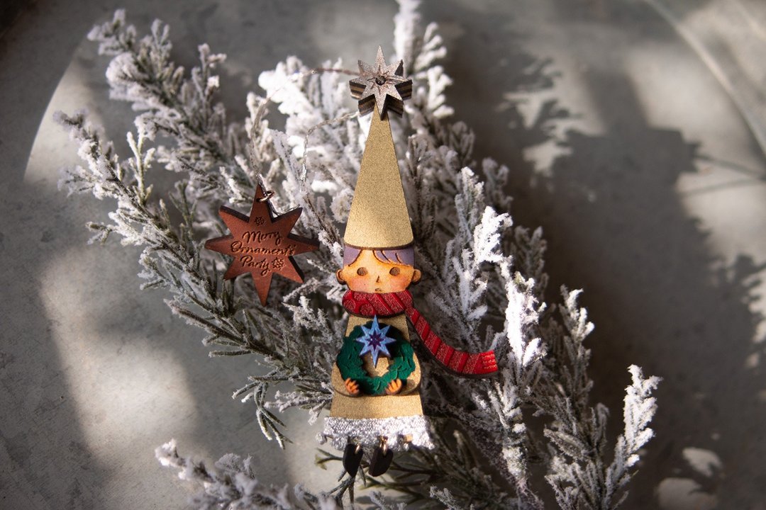 Stock limit-Ornament for boys with a lease - 玩偶/公仔 - 木头 卡其色