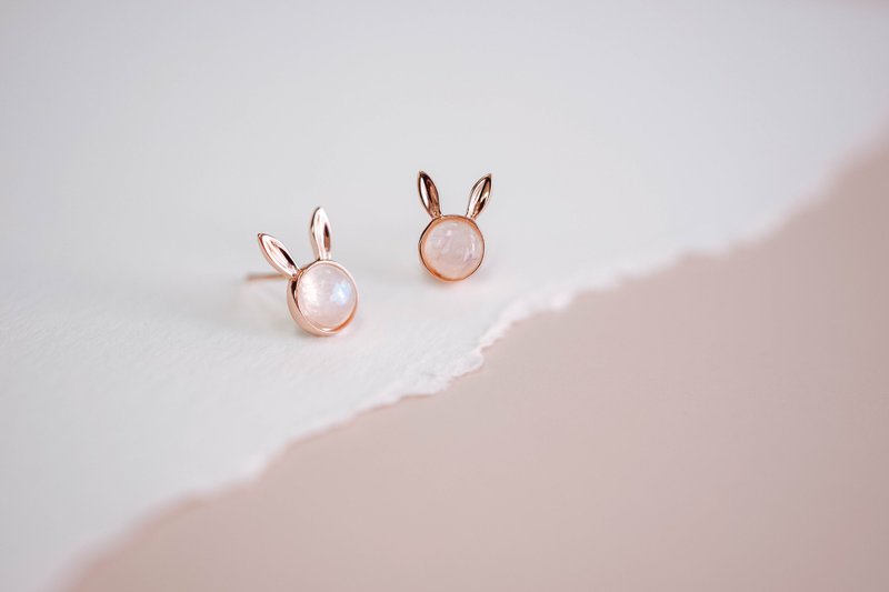 月亮石耳环 玫瑰金 梦兔子耳钉 Bunny Moonstone Rosegold - 耳环/耳夹 - 宝石 粉红色