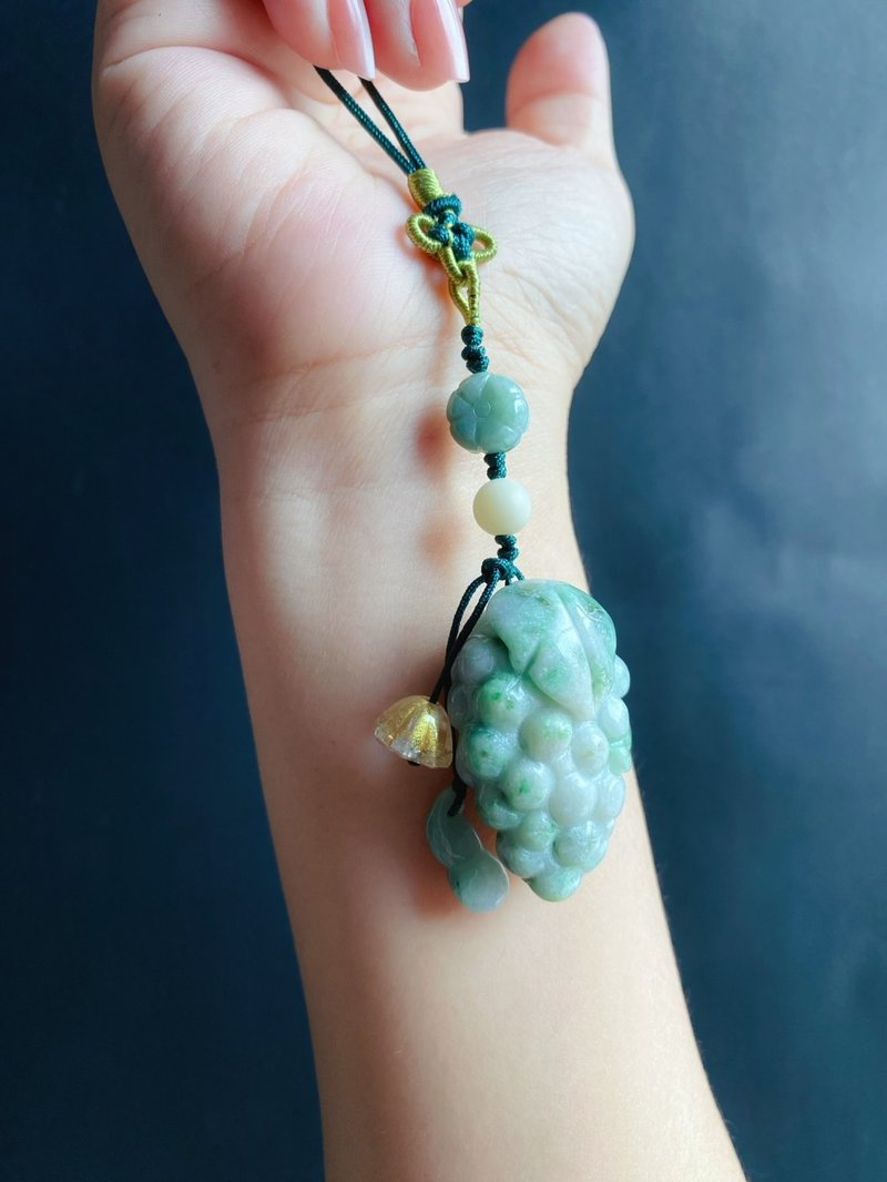 天然缅甸玉 翡翠 葡萄 葫芦 莲蓬 挂绳 礼物 包挂 长辈礼 车挂 - 吊饰 - 玉石 绿色