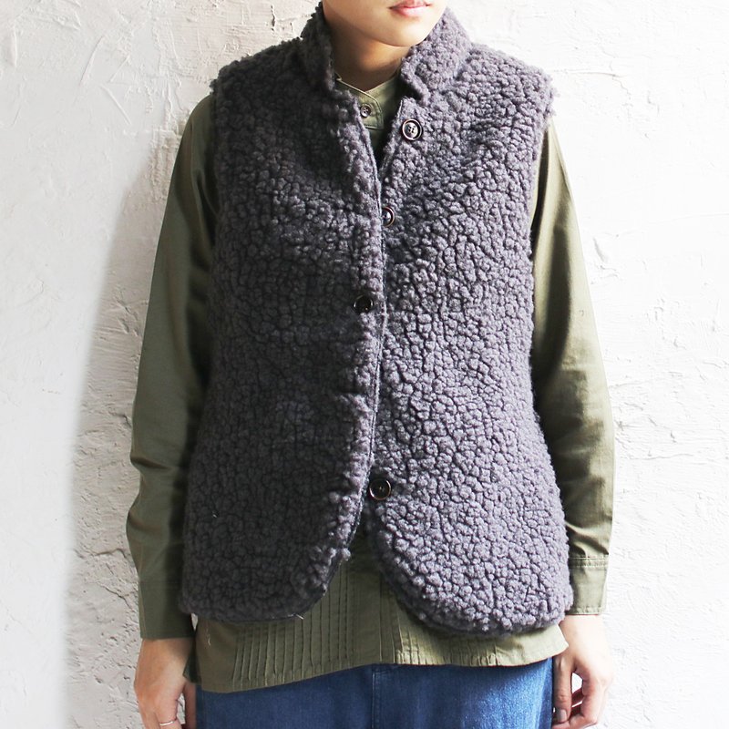 Omake羊羔毛双面穿背心/马赛克黑 - 女装背心 - 棉．麻 黑色