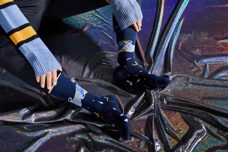 【情人节礼盒】插画合作系列--星球中筒 - 袜子 - 棉．麻 