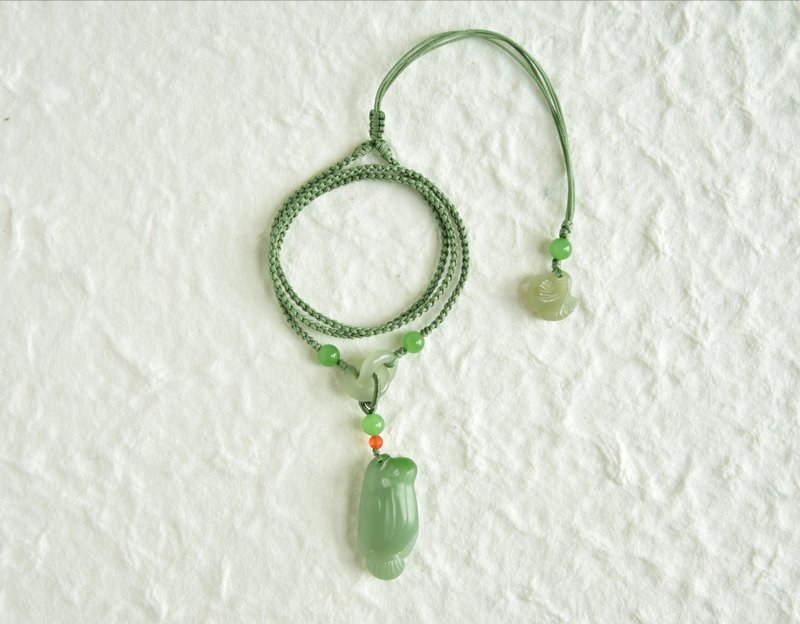 【年年有余】天然和田玉俄料碧玉巧色金鱼 古典寓意项链吊坠 - 项链 - 玉石 绿色