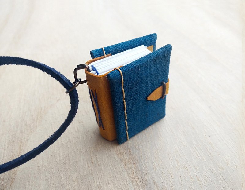 Mini Book Necklace (DarkBlue), with adjustable faux suede cord - 项链 - 纸 蓝色