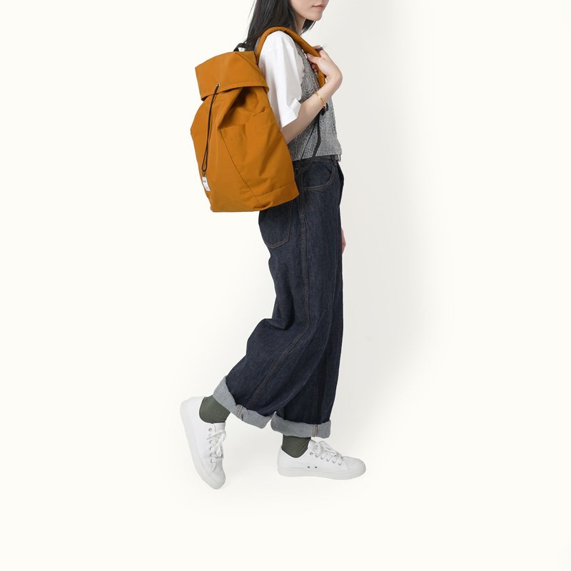 Flow系列 | 索绳休闲后背包 M号 JESSE (杏黄) 日常双肩包 - 后背包/双肩包 - 聚酯纤维 橘色