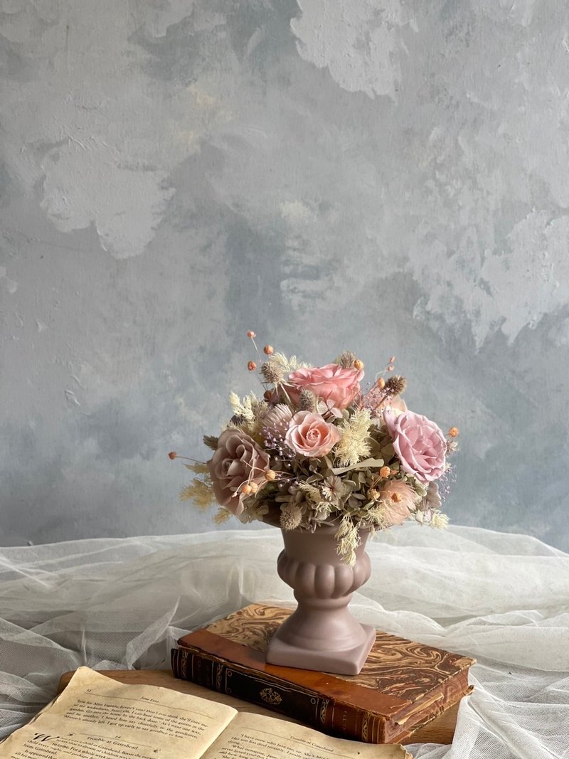 预购。祝贺送礼。永生花冠军杯桌花 - 干燥花/捧花 - 植物．花 粉红色