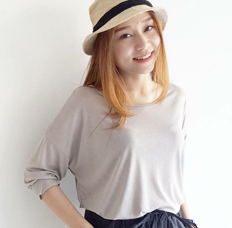 基本款长袖上衣-灰色 - 女装 T 恤 - 棉．麻 灰色