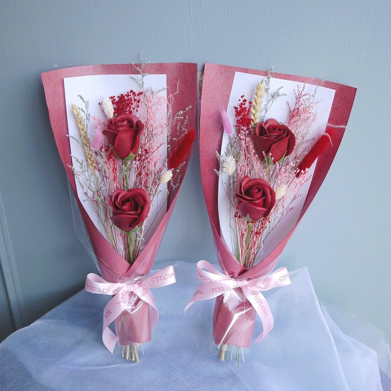 春分时光-酒红玫瑰 皂花 手拿干燥花束 一组两束 - 干燥花/捧花 - 植物．花 红色