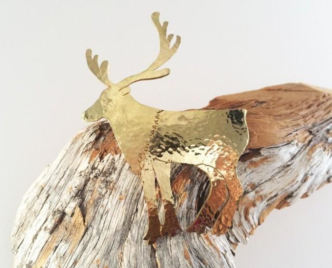 Reindeer ☆ Brass forged brooch - 胸针 - 其他金属 金色
