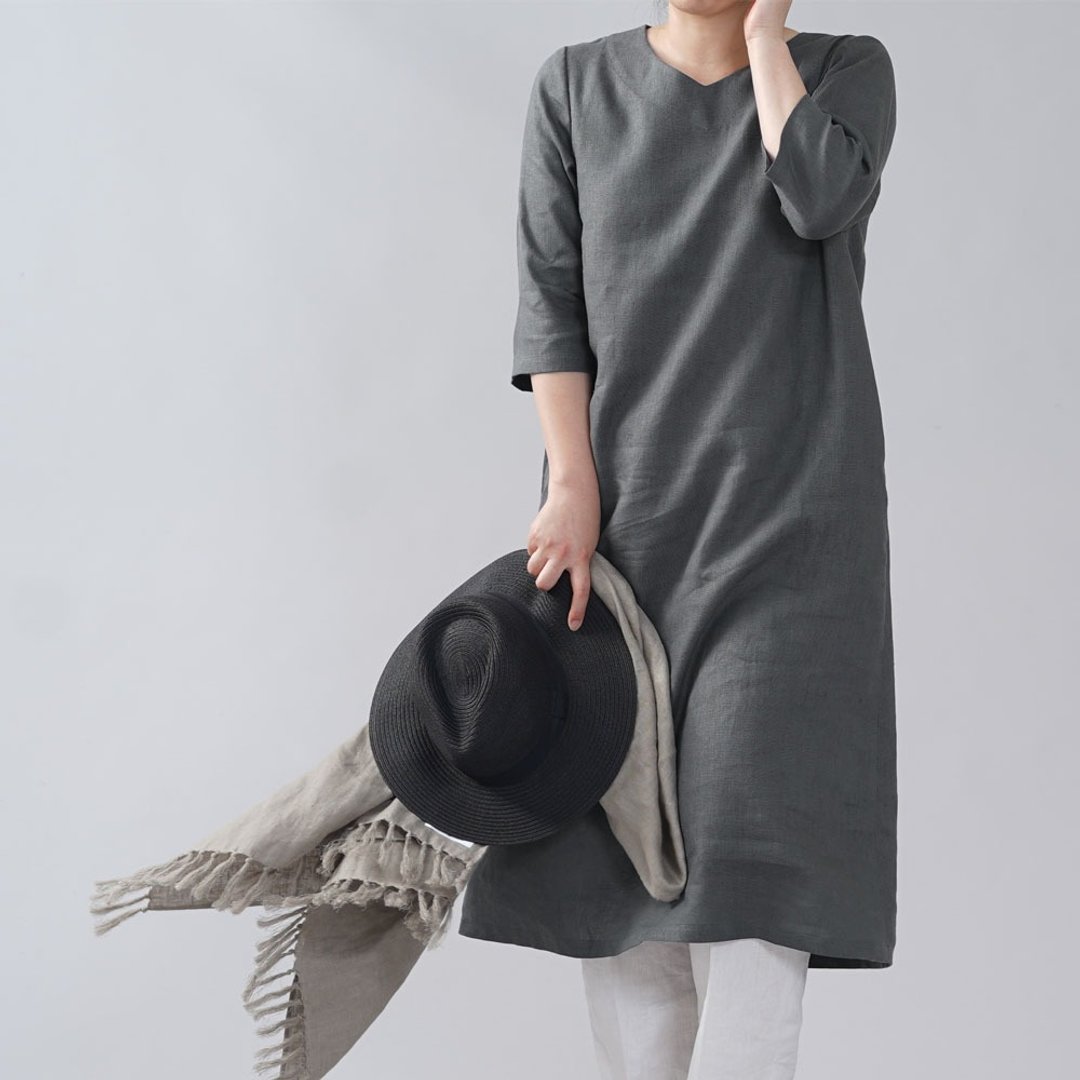 wafu - Midweight Linen V-neck 3/4 Sleeve Dress / Dimgray a032e-dmg2 - 洋装/连衣裙 - 亚麻 灰色