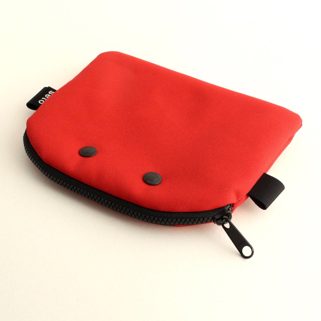 seto / creature bag / pencil case / cosmetic pouch / Case A6 / Red - 化妆包/杂物包 - 聚酯纤维 红色