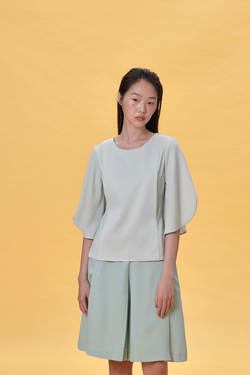 浅绿圆弧5分袖上衣 - 女装上衣 - 其他人造纤维 绿色