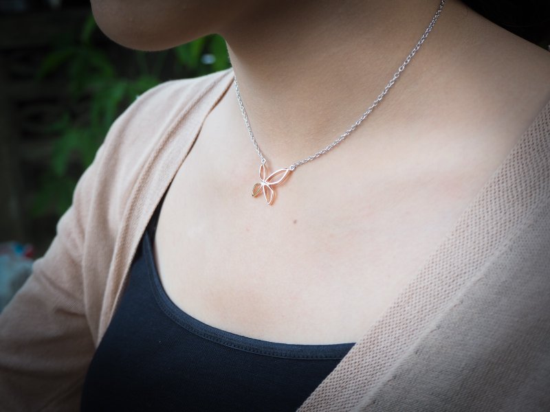 Plain two tone Pink/White gold plated silver butterfly necklace - 项链 - 纯银 粉红色