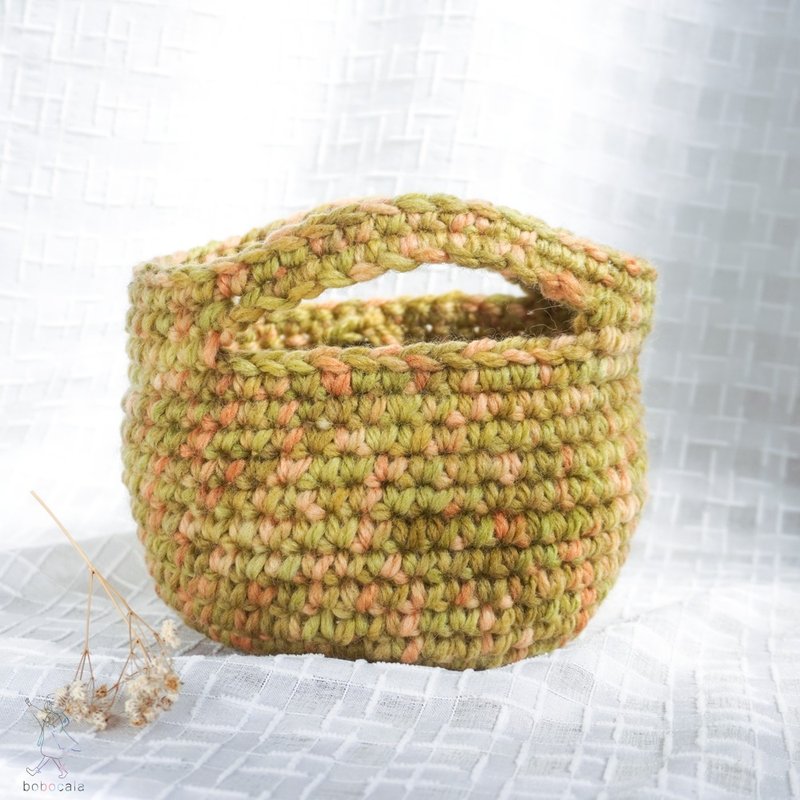 【手作编织】毛线手提包 水饺包 小废包 钩针包包 - 手提包/手提袋 - 棉．麻 多色