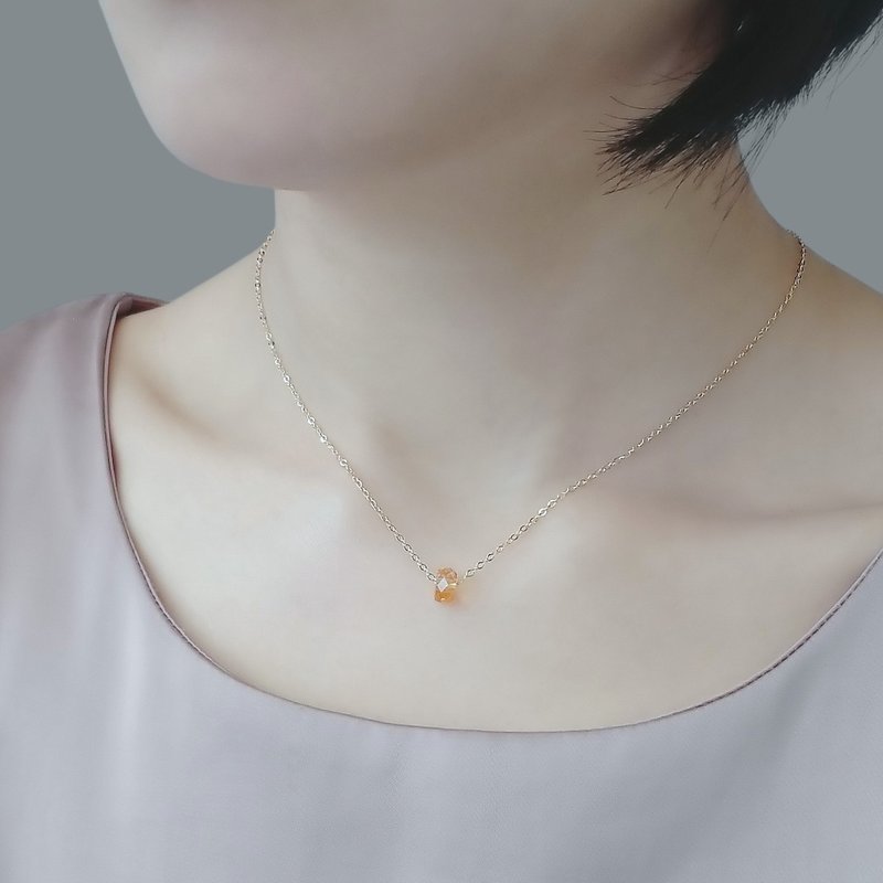天然黄水晶 小巧单颗切角车轮珠 14K GF 包金 / 纯银 裸感项链 - 项链 - 水晶 黄色