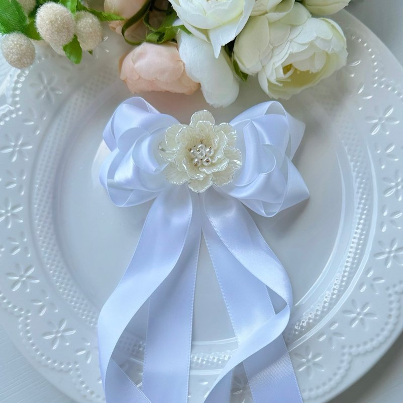 立体缎面三层蝴蝶结儿童女孩发饰头饰发夹-白色 - 发饰 - 其他材质 白色