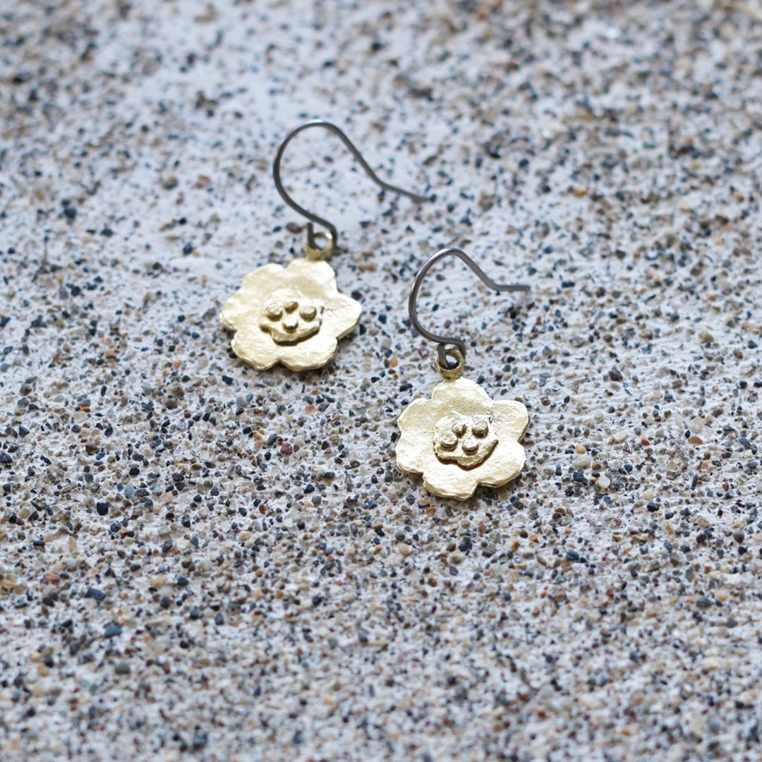 Anemone Earrings P529 - 耳环/耳夹 - 其他金属 金色