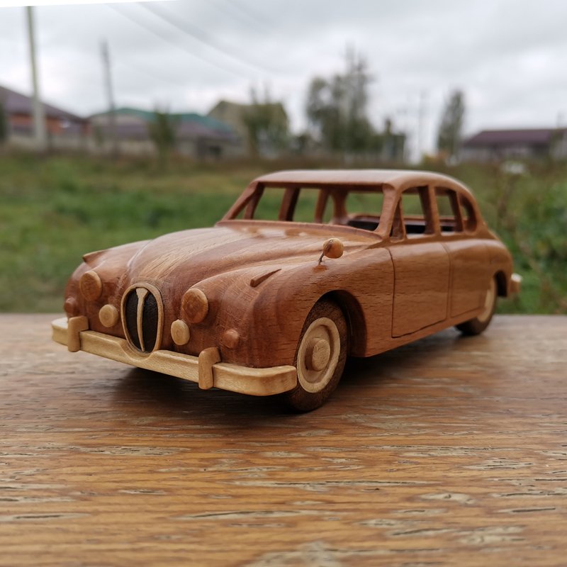 Collectible toy car model Jaguar Mark II - 摆饰 - 木头 