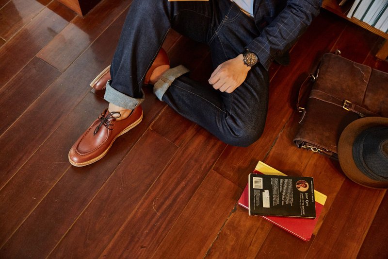 Wallabee 蜡感牛皮袋鼠鞋 砖红 休闲鞋 男 - 男款休闲鞋 - 真皮 红色