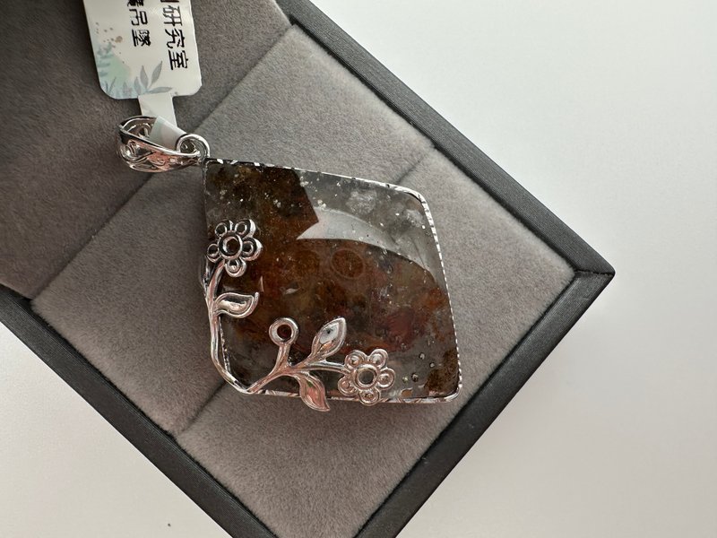 锦鲤胶花黄铜矿共生 - 项链 - 水晶 