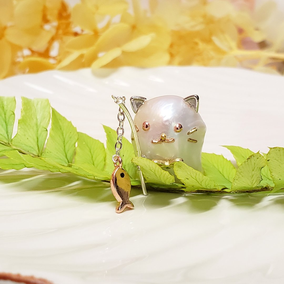 Baroque 原创设计巴洛克珍珠猫吊饰 - 项链 - 珍珠 
