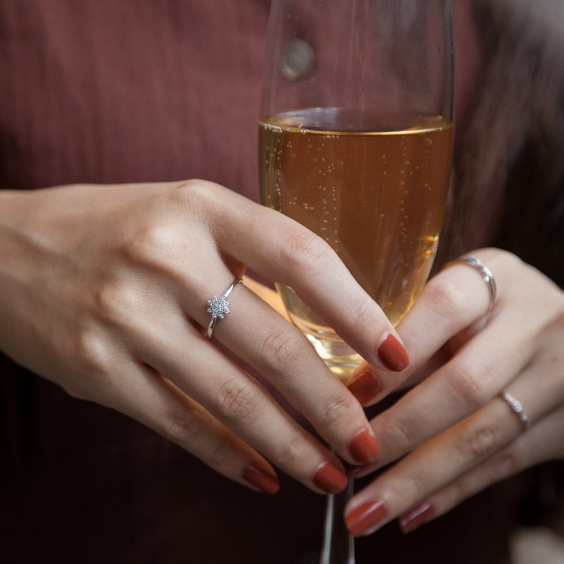 闪耀星光纯银戒 | 星空系列 | 925纯银。轻珠宝。质感镶嵌 - 戒指 - 其他金属 银色