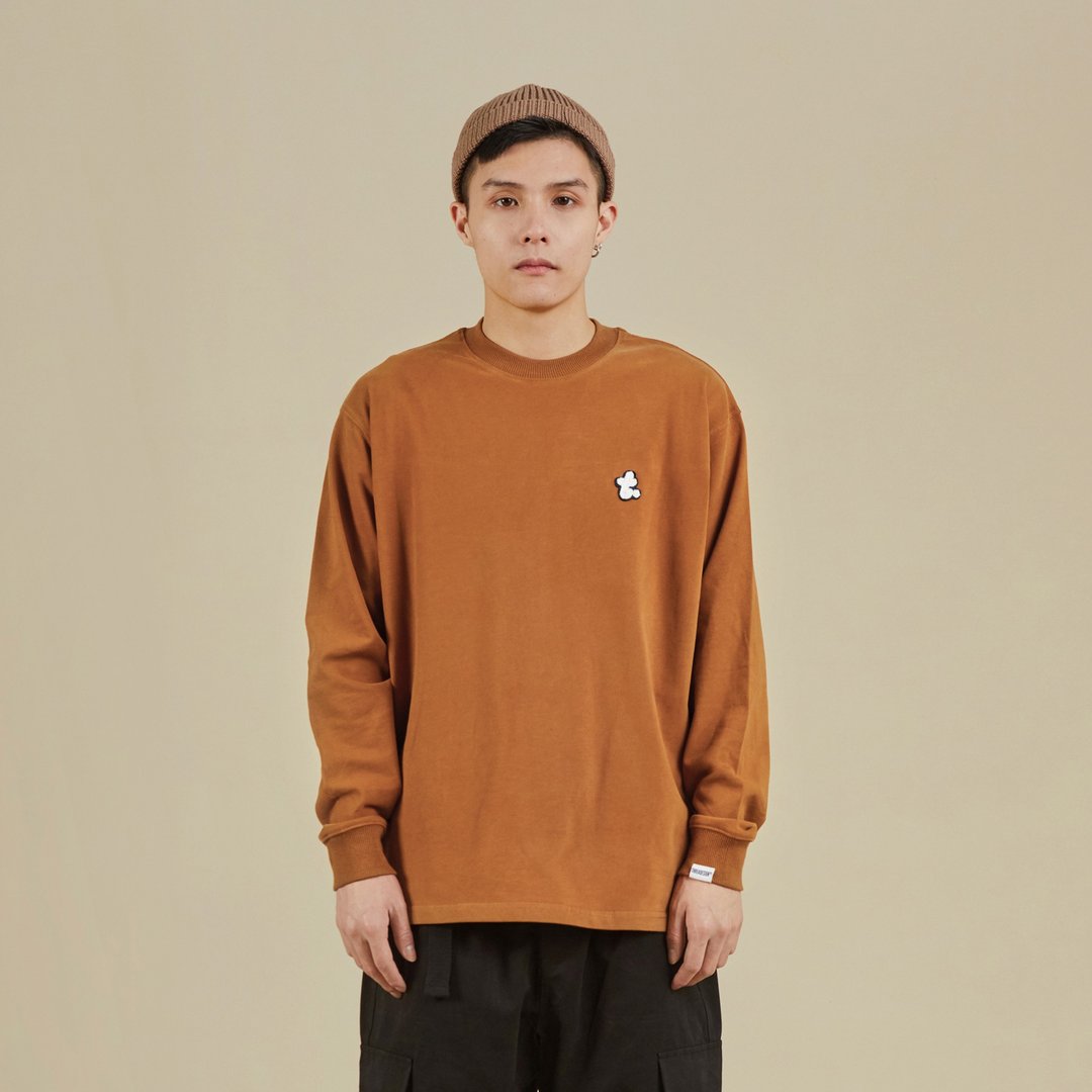 THREADESIGN 定番 t.徽章简约休闲宽松圆领长袖T恤 - 中性连帽卫衣/T 恤 - 棉 白色