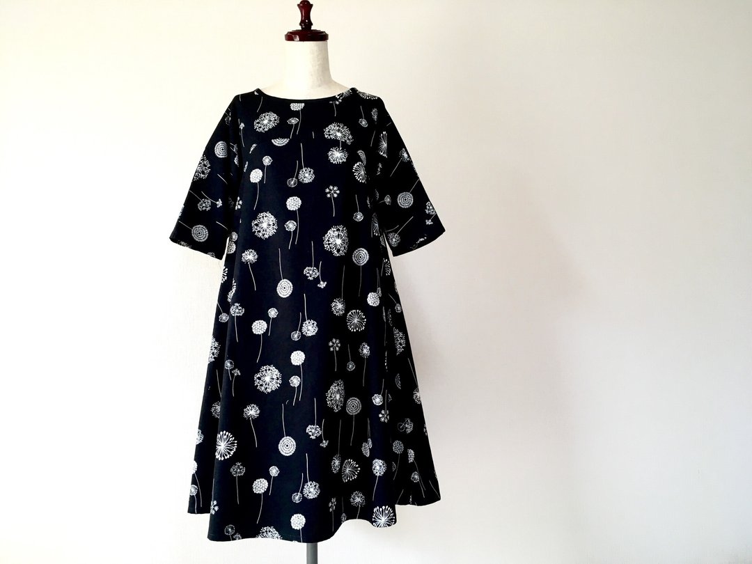 Dandelion Flare One Piece Black - 洋装/连衣裙 - 棉 黑色