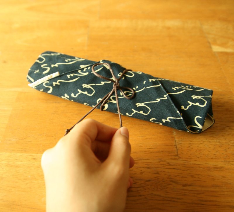 文字旅行 餐具袋(无附餐具) - 筷子/筷架 - 棉．麻 蓝色