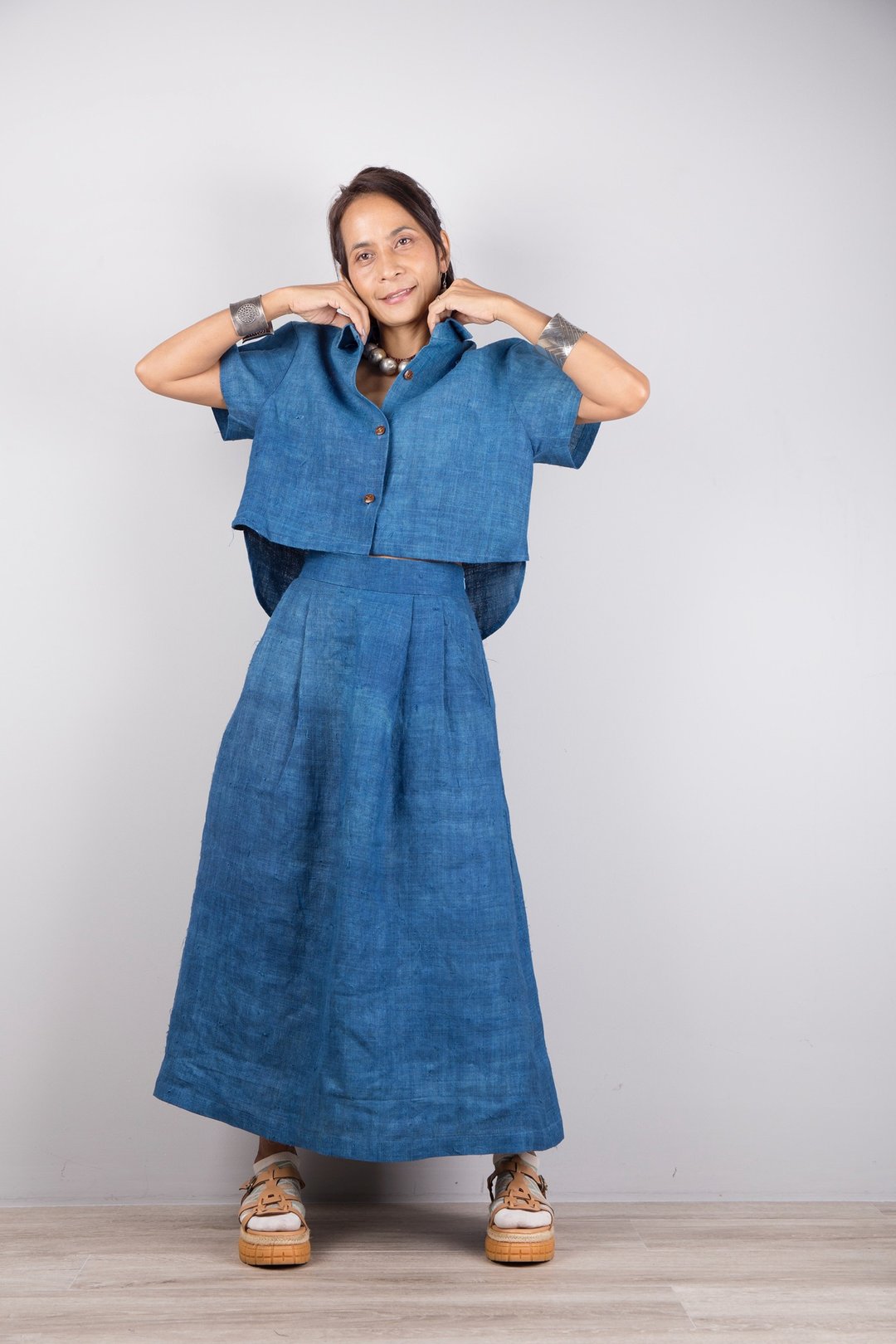 Set Shirt and Skirt, crop shirt, long skirt with pocket, hemp hand woven, indigo - 背带裤/连体裤 - 棉 蓝色