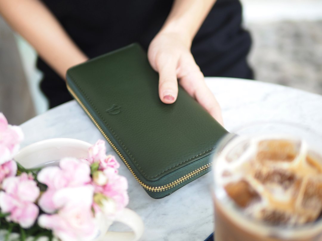 Classic wallet (Green) : Long zip wallet, cow leather - 皮夹/钱包 - 真皮 绿色
