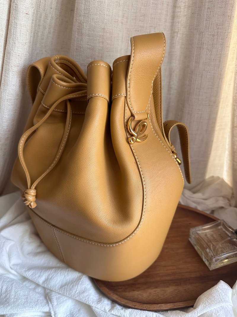 中古包Loewe Vintage芥黄色Balloon 水桶包 - 束口袋双肩包 - 真皮 