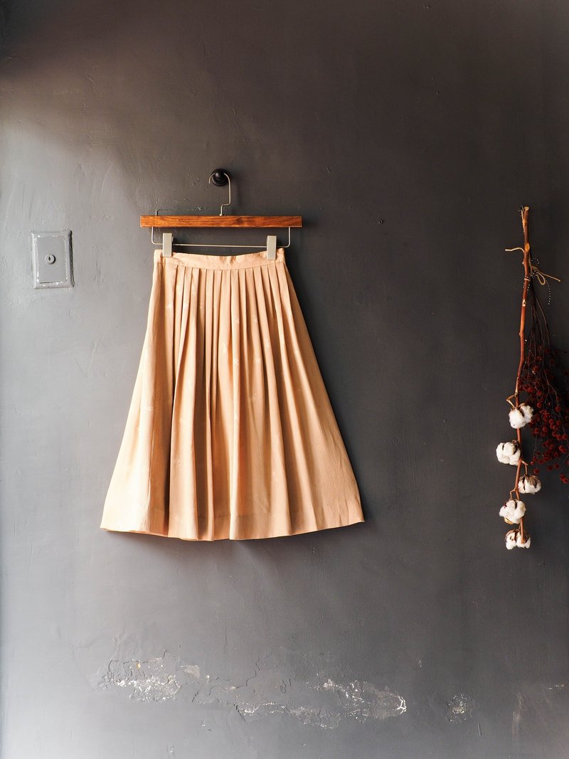 河水山 - 粉肤色浪漫刺绣青春手札 丝质古董百折裙 日本高校生 古着 dress vintage - 裙子 - 丝．绢 橘色