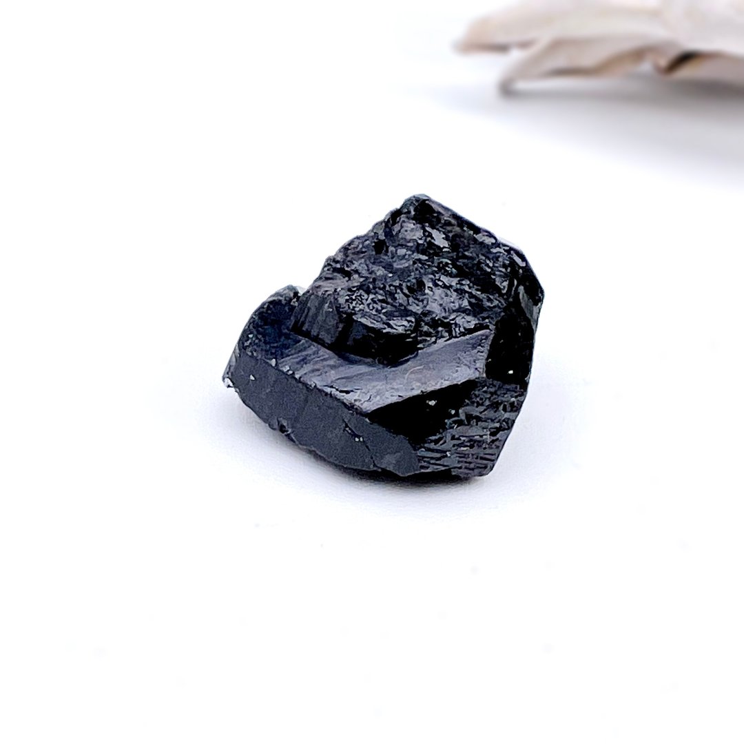 归影。原矿 疗愈 避邪 净化 l 黑碧玺原石 共生矿 l - 摆饰 - 宝石 黑色