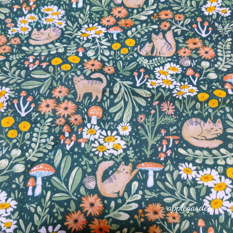 【Made to order】Cats and Mushroom  skirt / made in JAPAN / USA fabric - 裙子 - 棉．麻 绿色