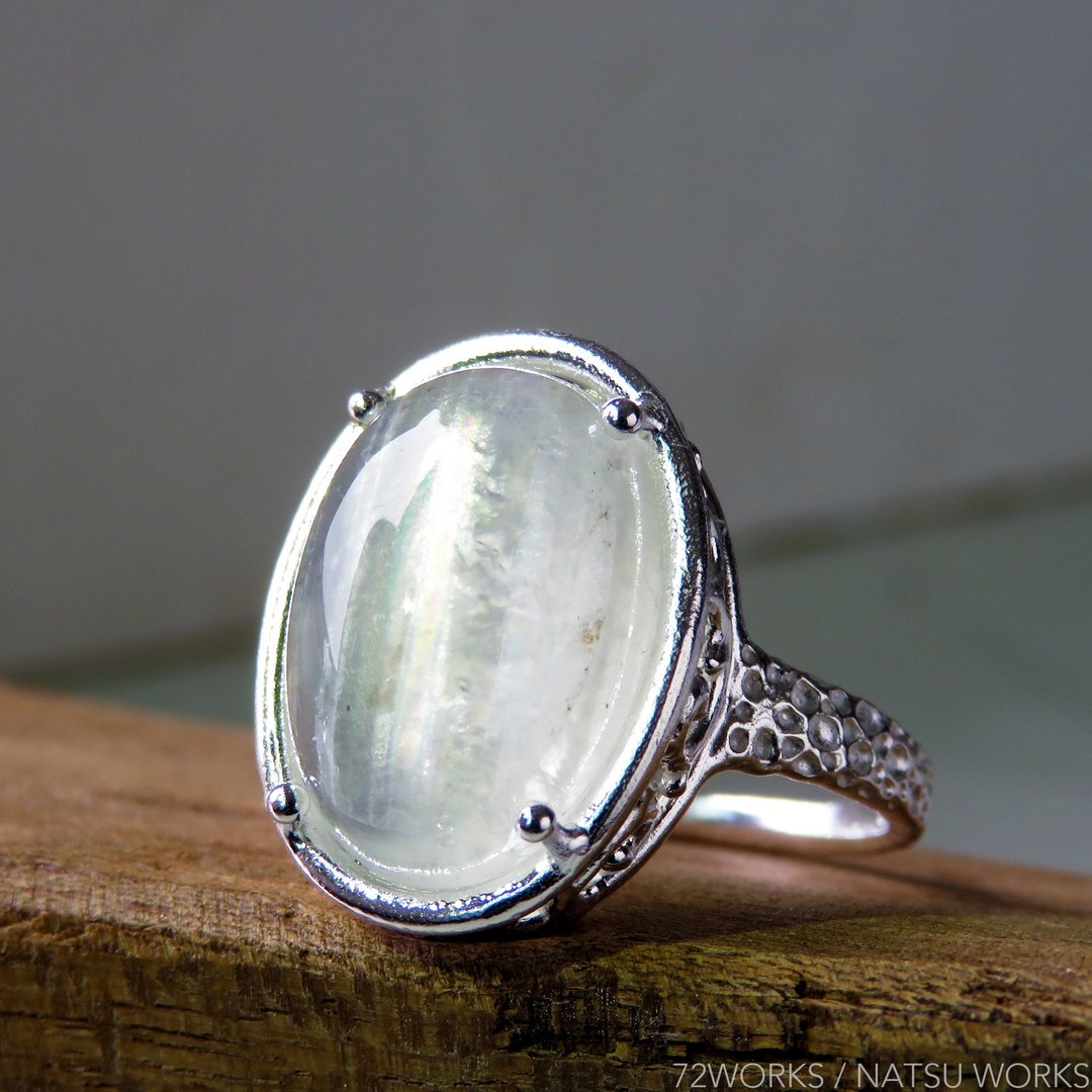 Rainbow Quartz Ring - 戒指 - 宝石 白色