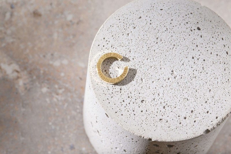 树纹黄铜耳扣 Tree Brass EarCuff - 耳环/耳夹 - 铜/黄铜 金色