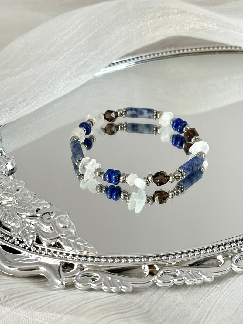 苍蓝・靛月水晶手链 - 医疗钢/苏打石/蓝月光/茶晶/青金石 - 手链/手环 - 水晶 蓝色