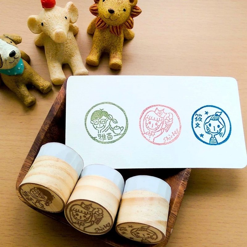 微订制 | 手刻姓名小圆章/ 祝福小圆章 (附赠小印台) - 印章/印台 - 木头 咖啡色