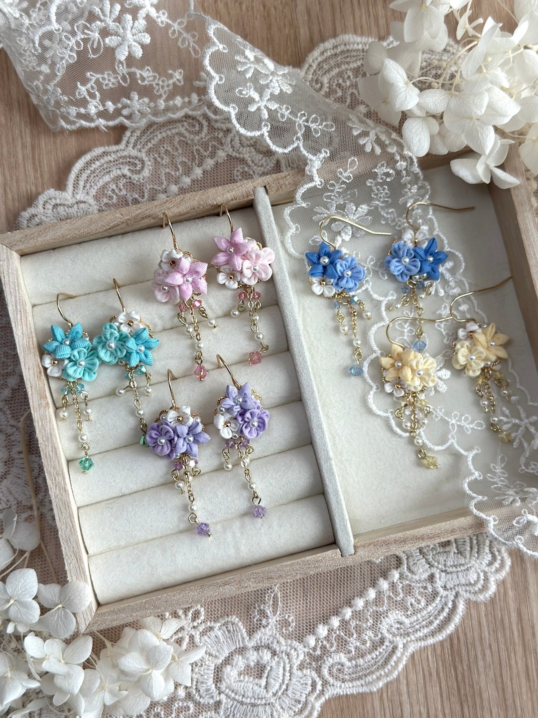 三种花 细工花耳饰 五色 - 耳环/耳夹 - 棉 多色
