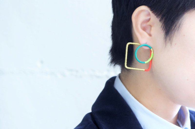 Earrings cool & unique Unique Earrings - 耳环/耳夹 - 其他金属 多色