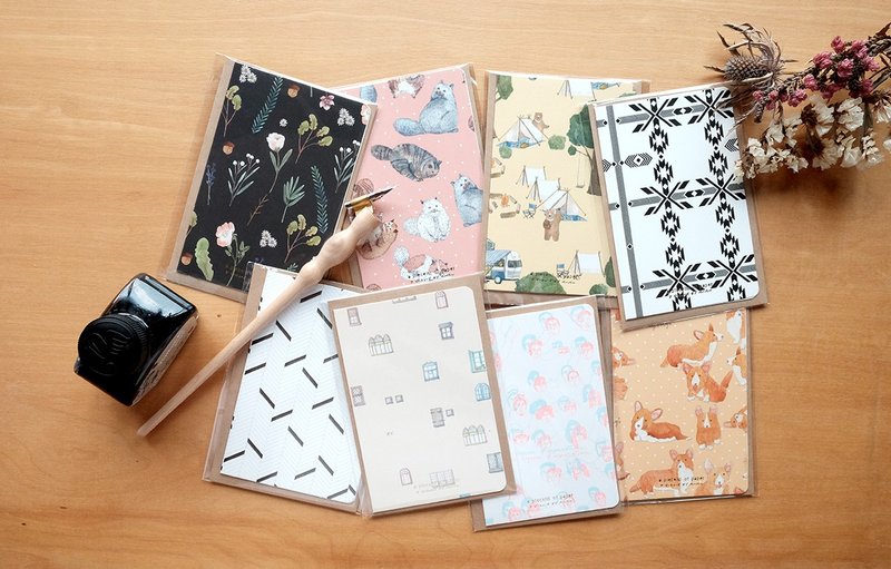 Large Greeting Cards (Set of 8) - 卡片/明信片 - 纸 多色