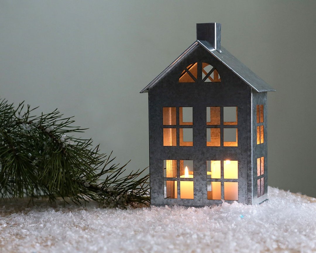 Tin house candle holder // Zinc Lantern // Modern home decor // FREE SHIPPING // - 蜡烛/烛台 - 其他金属 银色
