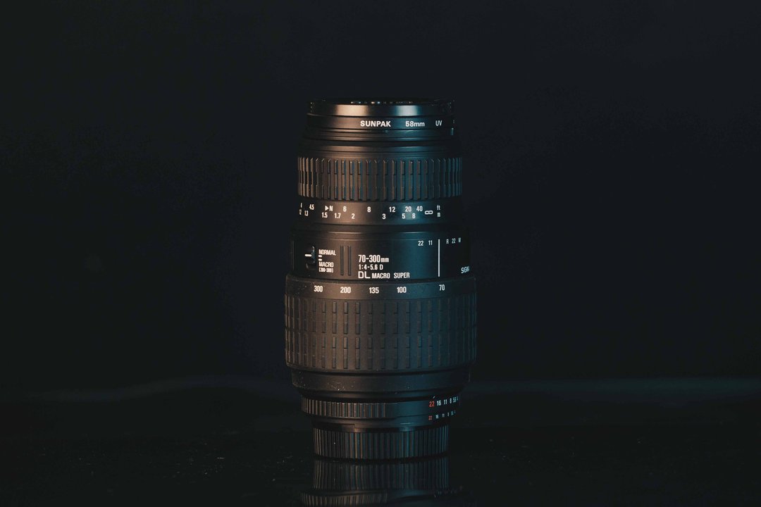 Sigma 70-300mm f4-5.6 DL Macro for Nikon #758 - 相机 - 其他金属 黑色