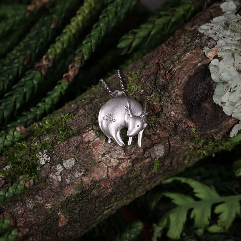 【圣诞礼物】森灵动力立体版 雪花白鹿 925纯银项链 情侣对 - 项链 - 纯银 银色