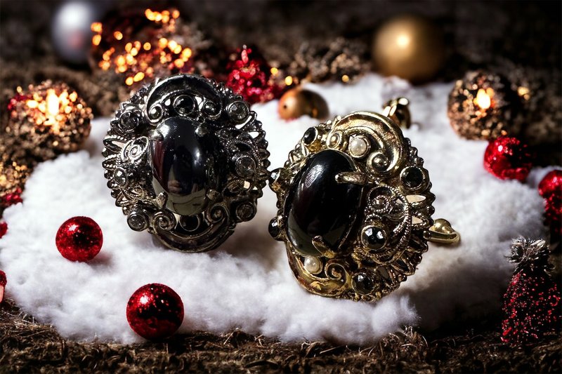 【masquerade】复古镂空天然水晶石/ 复刻雕花可调节戒指 - 戒指 - 铜/黄铜 黑色