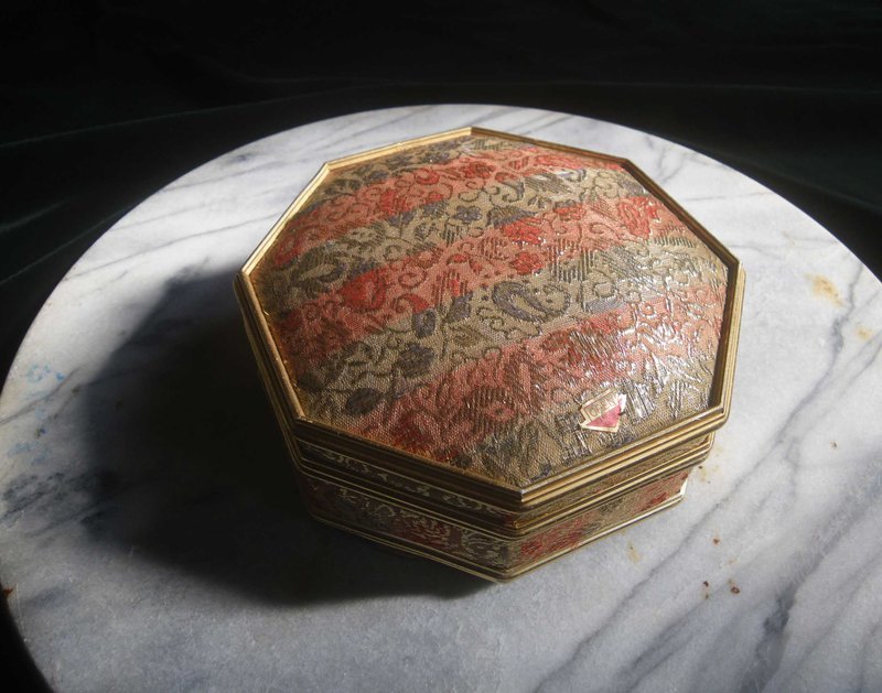 【老时光 OLD-TIME】早期台湾制音乐珠宝盒 - 收纳用品 - 其他材质 多色