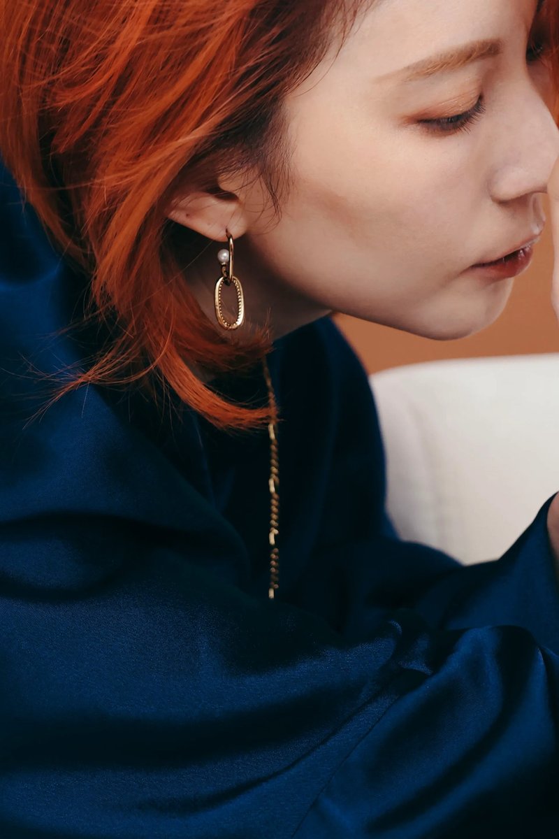 COR-DATE / 椭圆线条珍珠耳环 - 耳环/耳夹 - 其他金属 