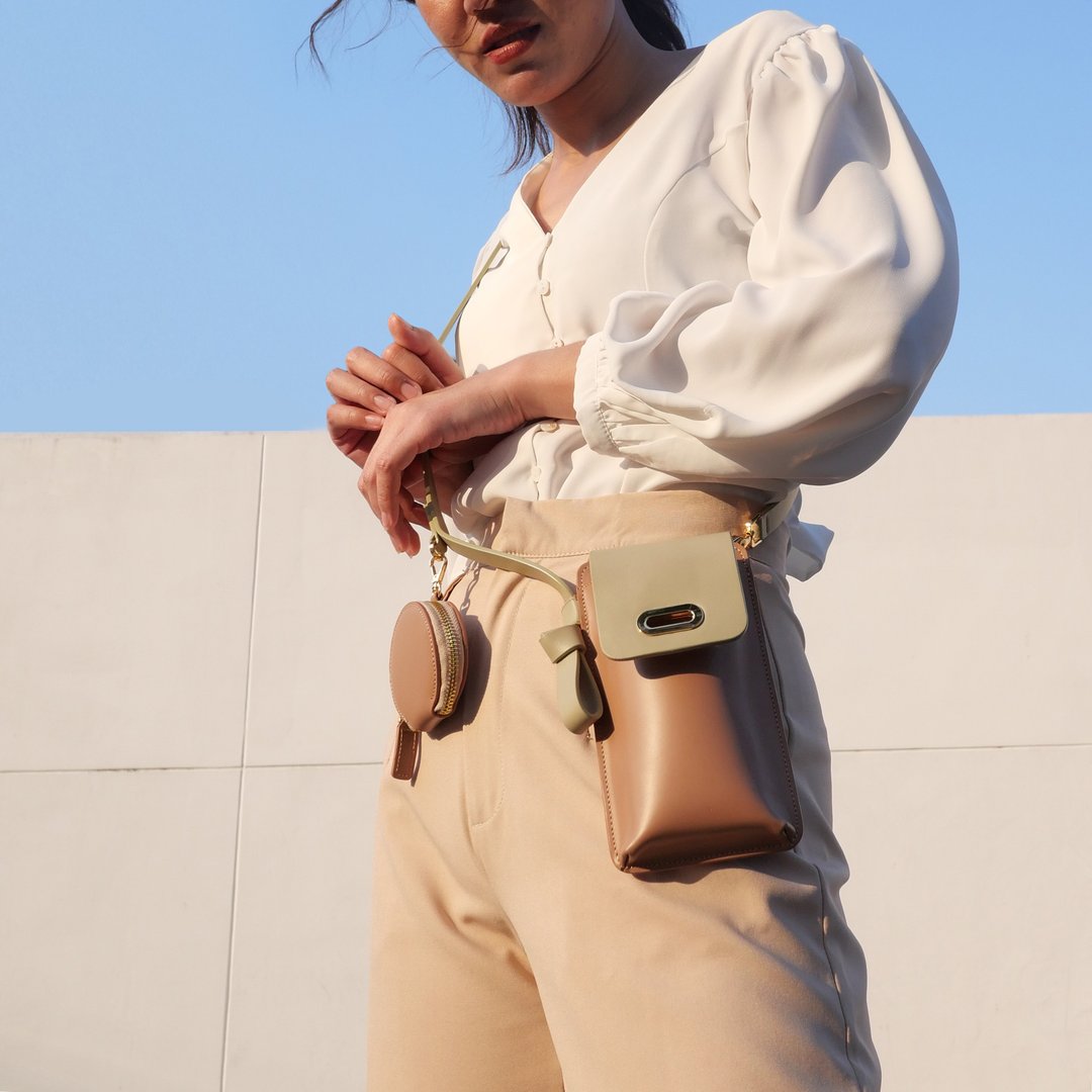 Lunch Box - Genuine Leather - small crossbody bag / vanilla malt - 其他 - 真皮 卡其色